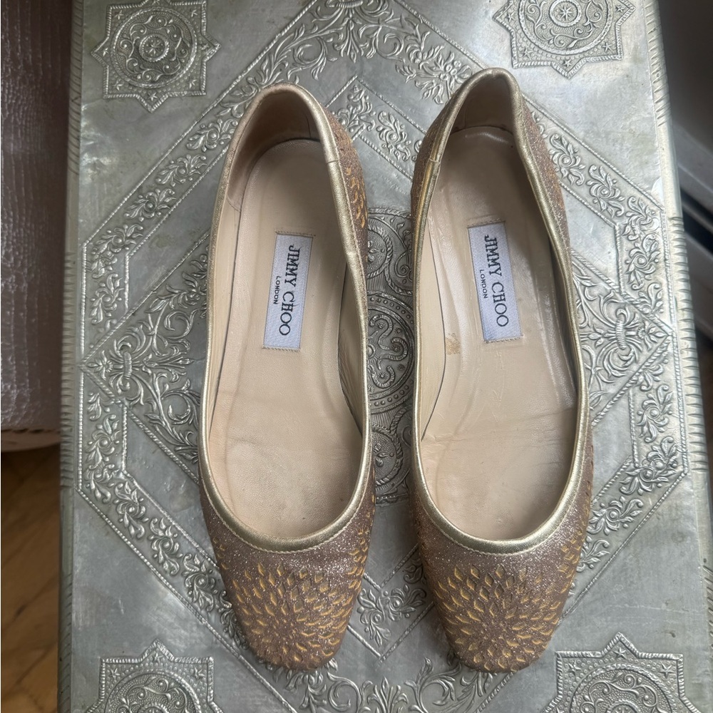 Jimmy Choo Metallic Gold Flats. - Picture 3 of 12